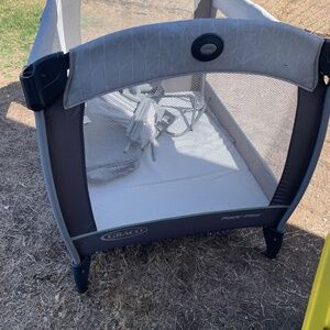 Play pen